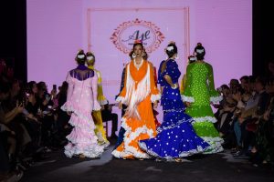 Tendencias de moda flamenca 2026: tradición en movimiento 8 - María Tenorio