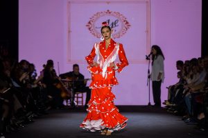 Tendencias de moda flamenca 2026: tradición en movimiento 10 - María Tenorio