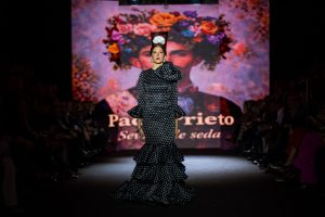 Tendencias de moda flamenca 2026: tradición en movimiento 1 - María Tenorio